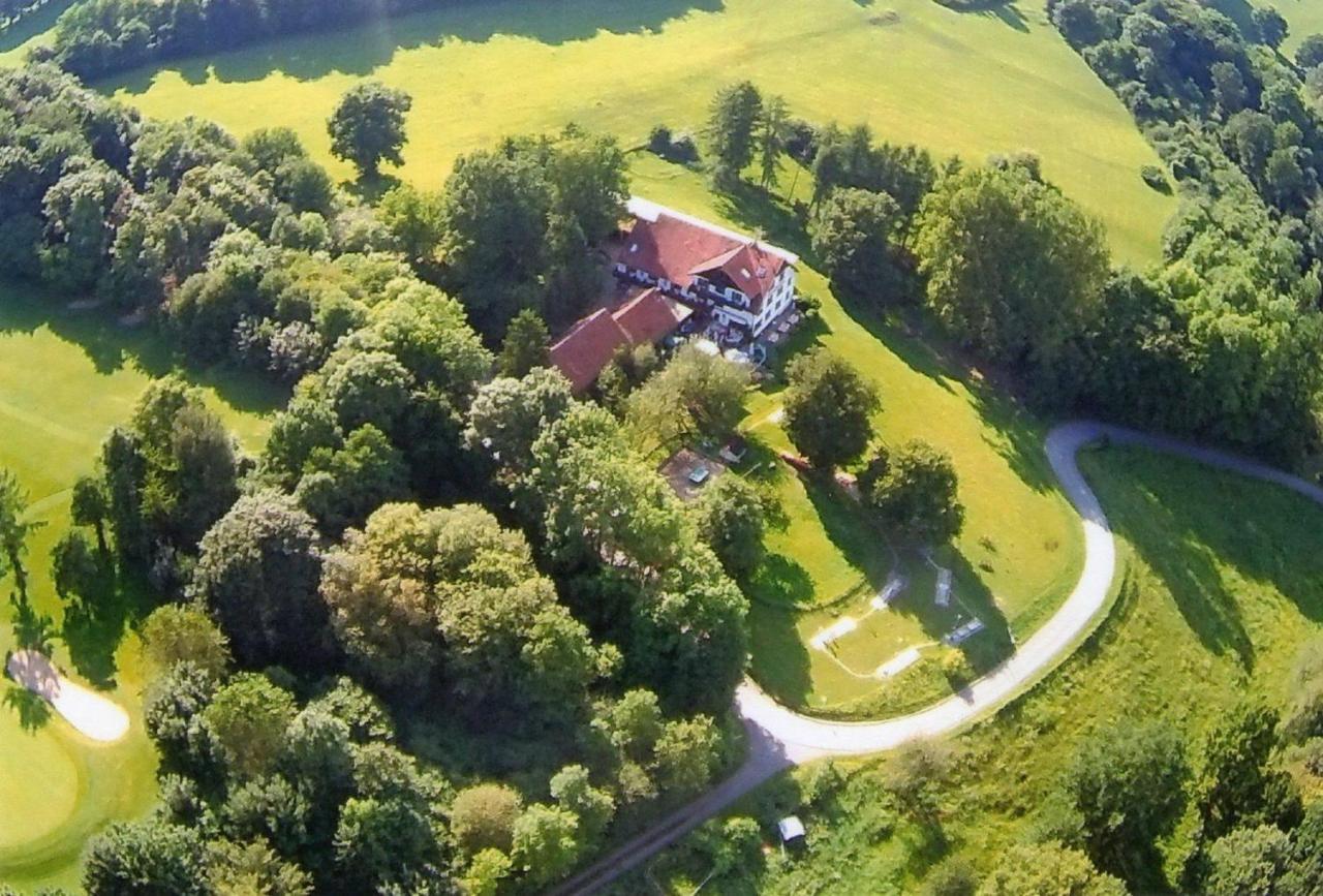 Hotel Kempenhof Lügde エクステリア 写真